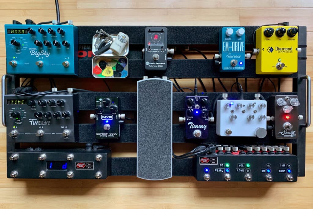 digital analog music guitar pedals